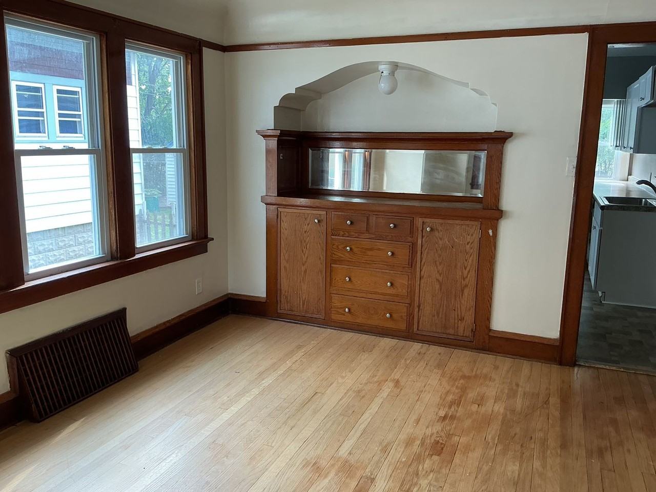 4531 N 40th St - Photo 3 of 10
