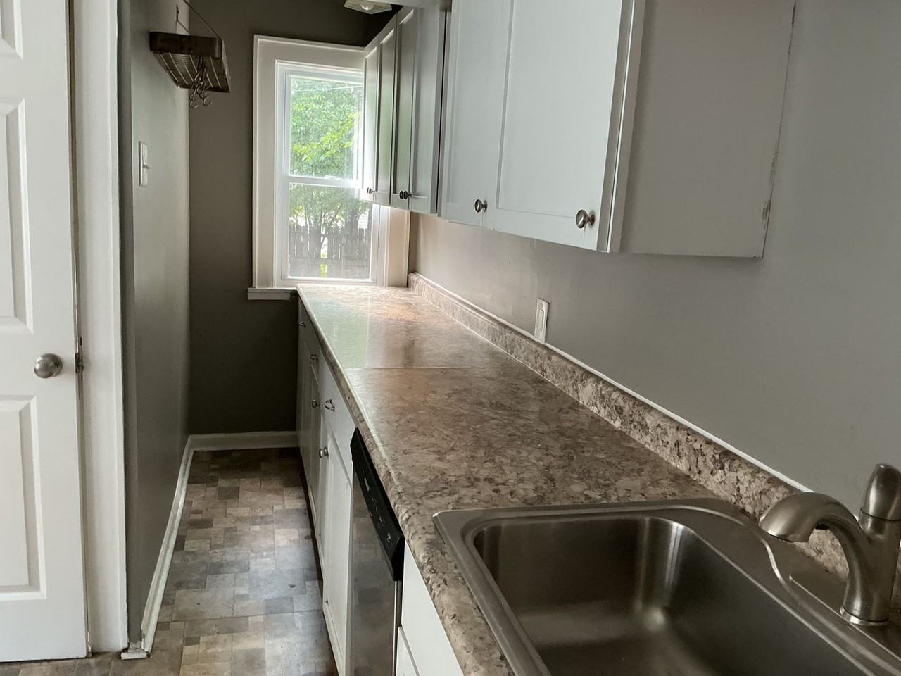 4531 N 40th St - Photo 4 of 10