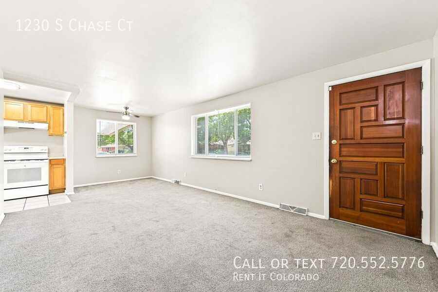 1230 S Chase Ct - Photo 6 of 22
