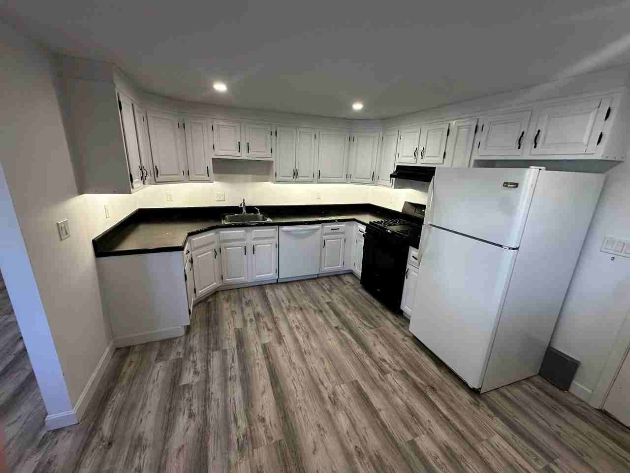 15 Walsh Rd #1 - Photo 2 of 12