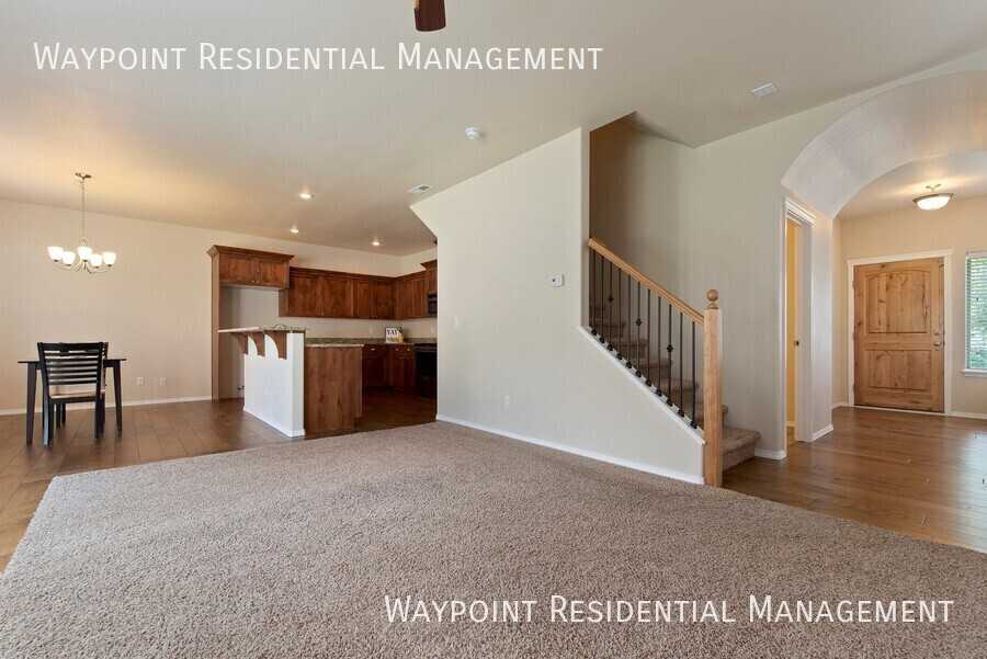 8786 W Pine Nut Ln - Photo 7 of 30