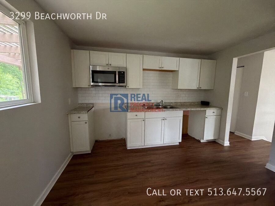 3299 Beachworth Dr - Photo 7 of 34