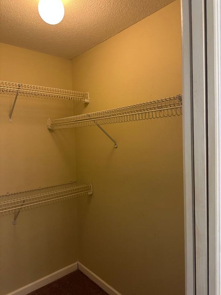4075 Chadwyck Dr - Photo 5 of 12
