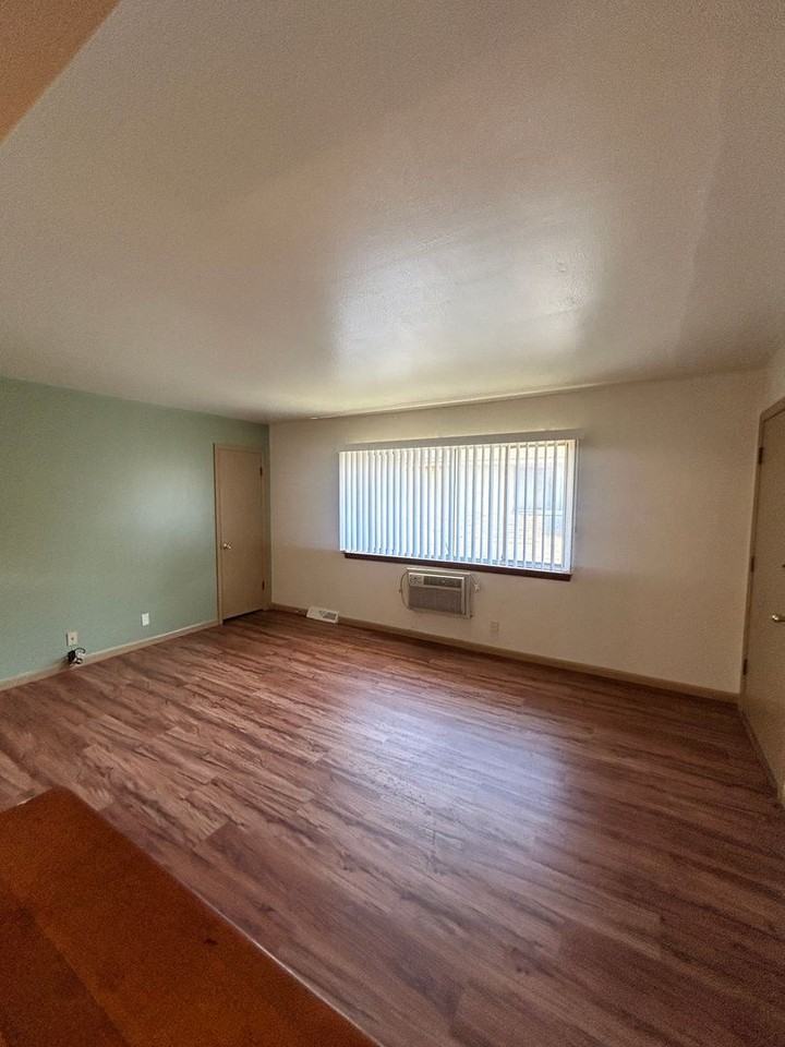2929 E Adams Ave #7 - Photo 2 of 5