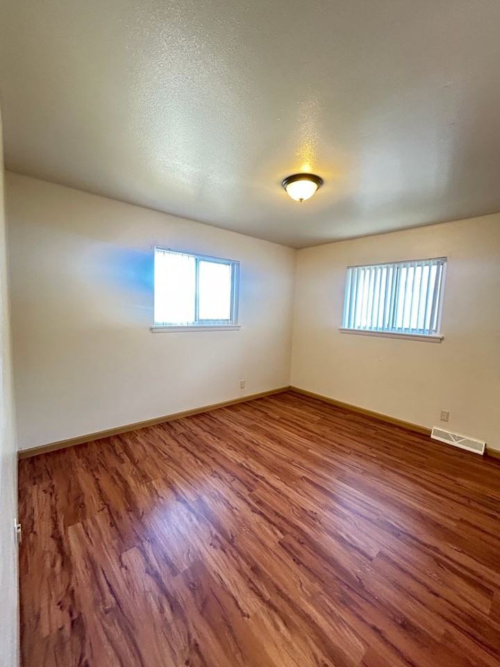2929 E Adams Ave #7 - Photo 5 of 5