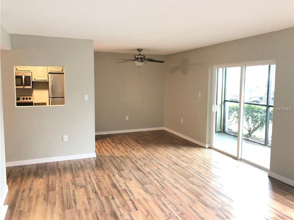 2541 N Alafaya Trl - Photo 2 of 10