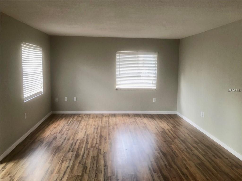 2541 N Alafaya Trl - Photo 3 of 10