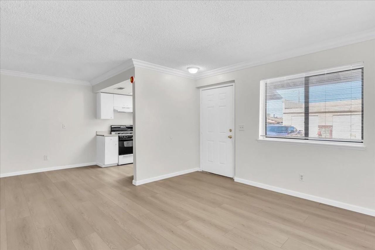 8922 I Ave - Photo 5 of 19