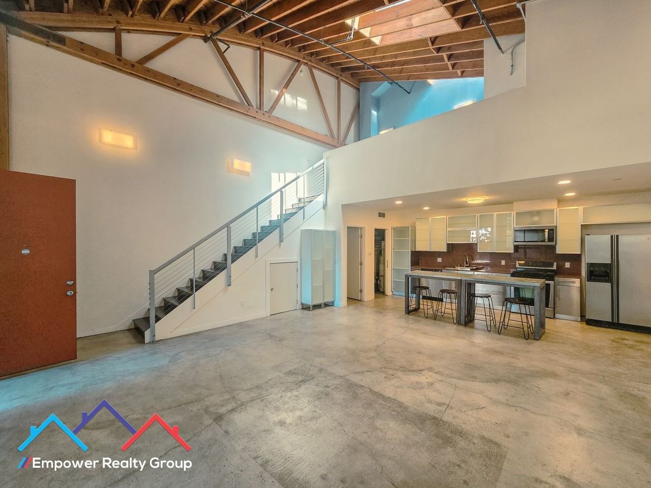 1510 32nd St #1 - Photo 6 of 16
