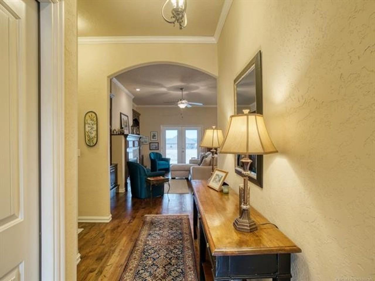 10724 Masters Cir - Photo 3 of 26