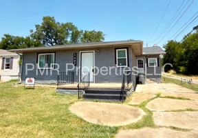 featured image of 1407 Nw Lake Ave