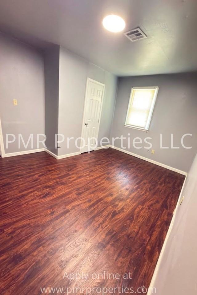 1407 Nw Lake Ave - Photo 3 of 10