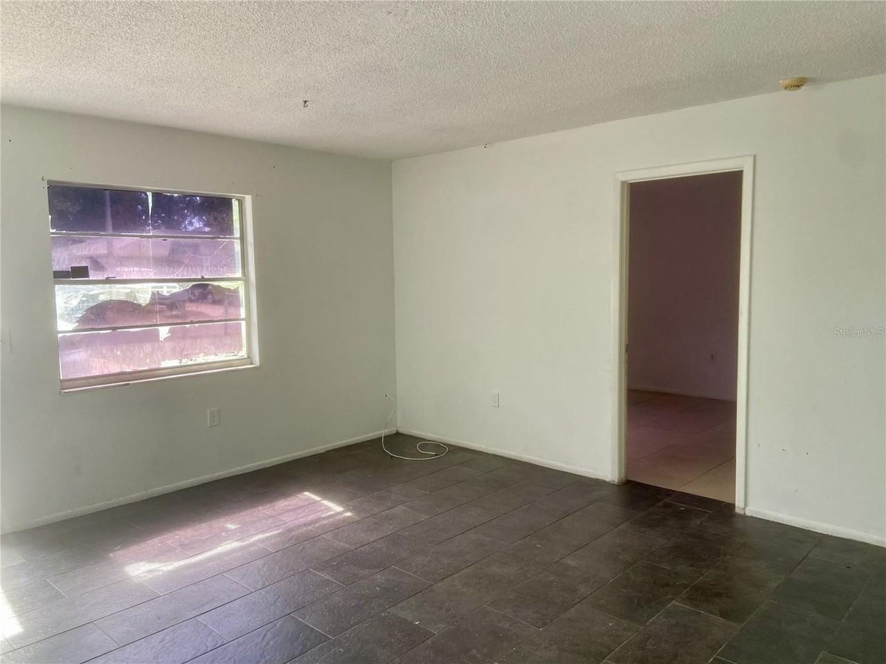 5613 7th Street Ct E - Photo 6 of 10