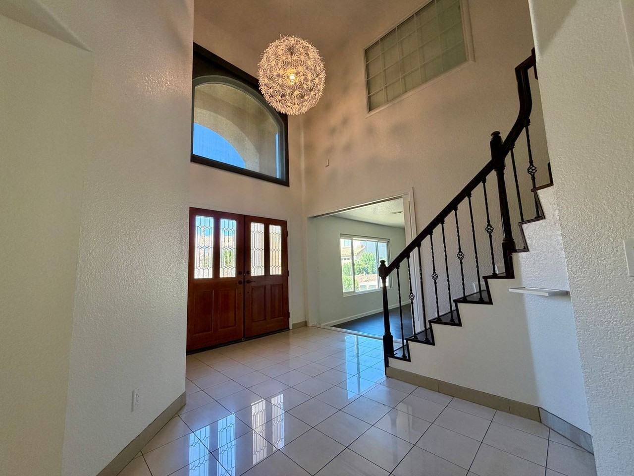 1538 Roughrider Cir - Photo 3 of 31