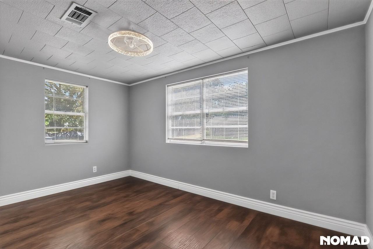 708 S Chestnut St - Photo 3 of 27