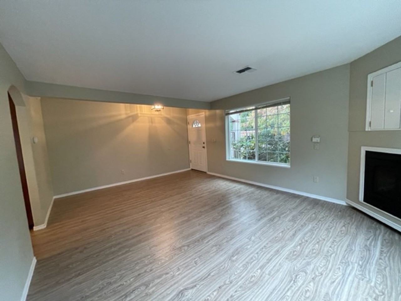 12242 S Breyman Ave - Photo 4 of 16