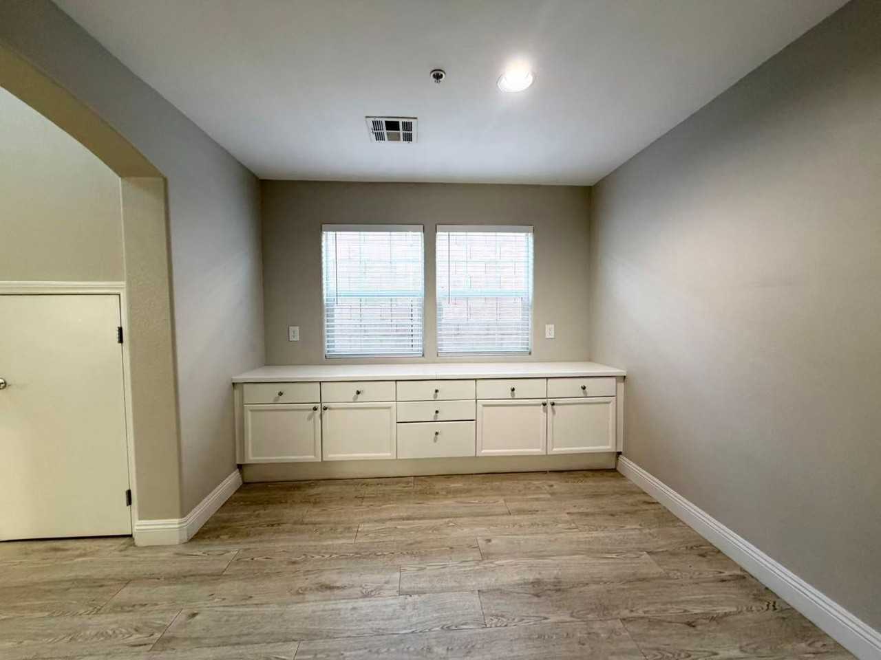 9169 Conquest Ct - Photo 5 of 15