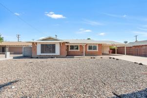 featured image of 2801 N Granite Reef Rd