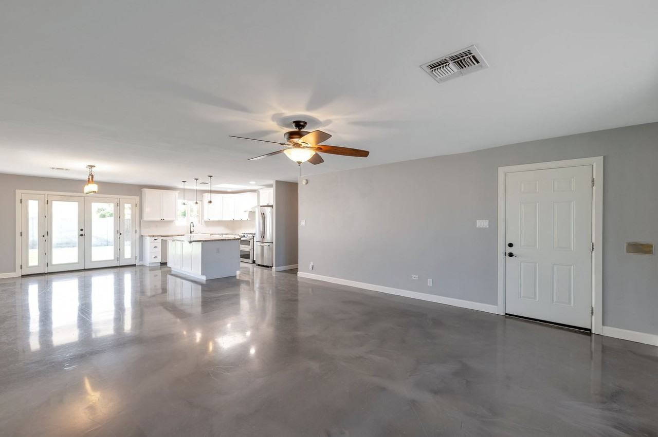 2801 N Granite Reef Rd - Photo 4 of 27