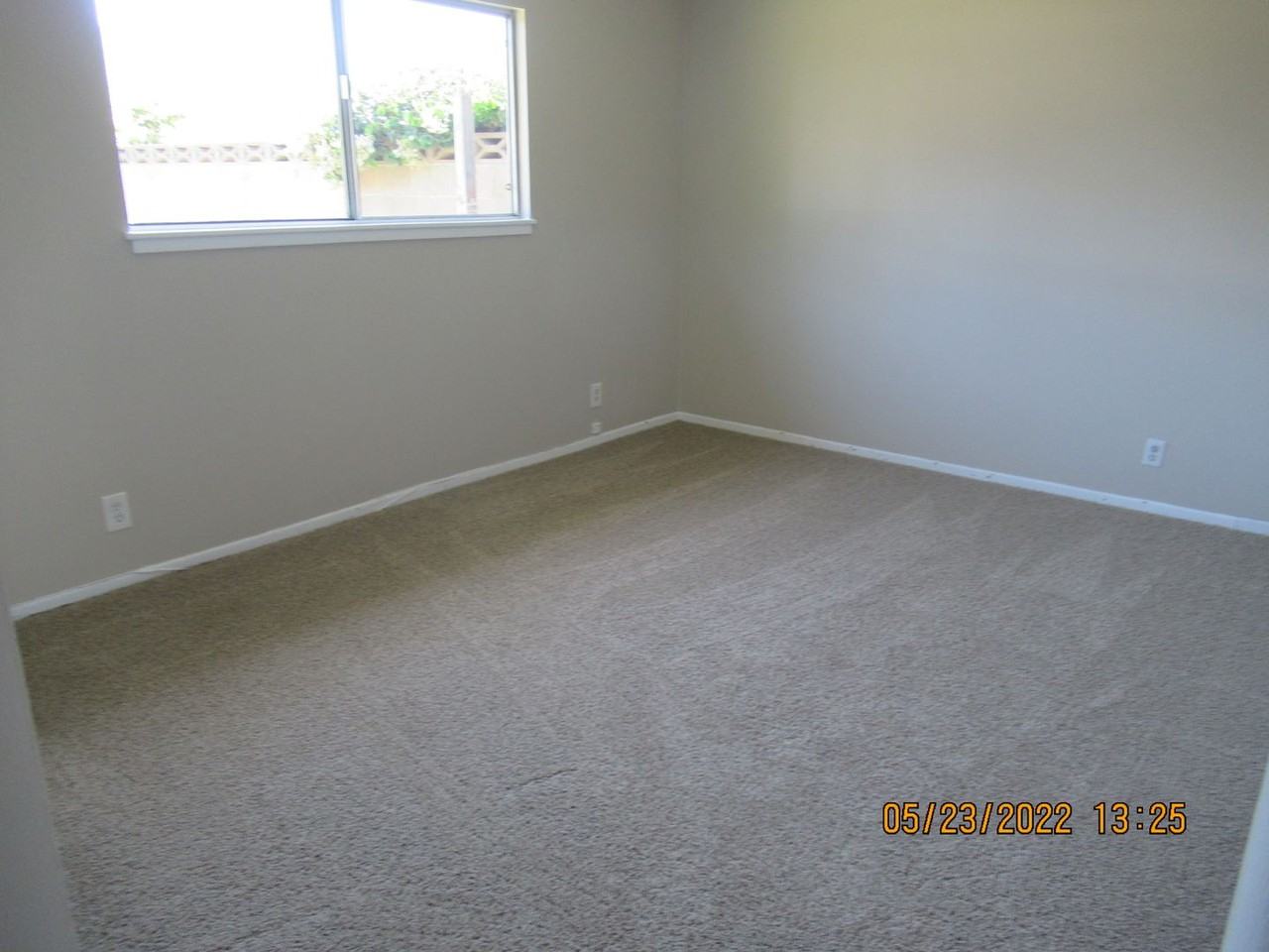 908 E Cypress Ave - Photo 4 of 7