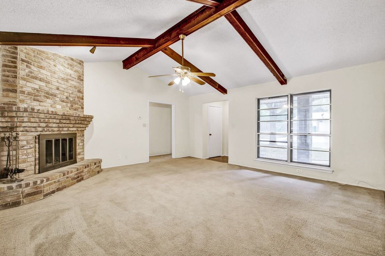 302 Gateway St - Photo 6 of 26