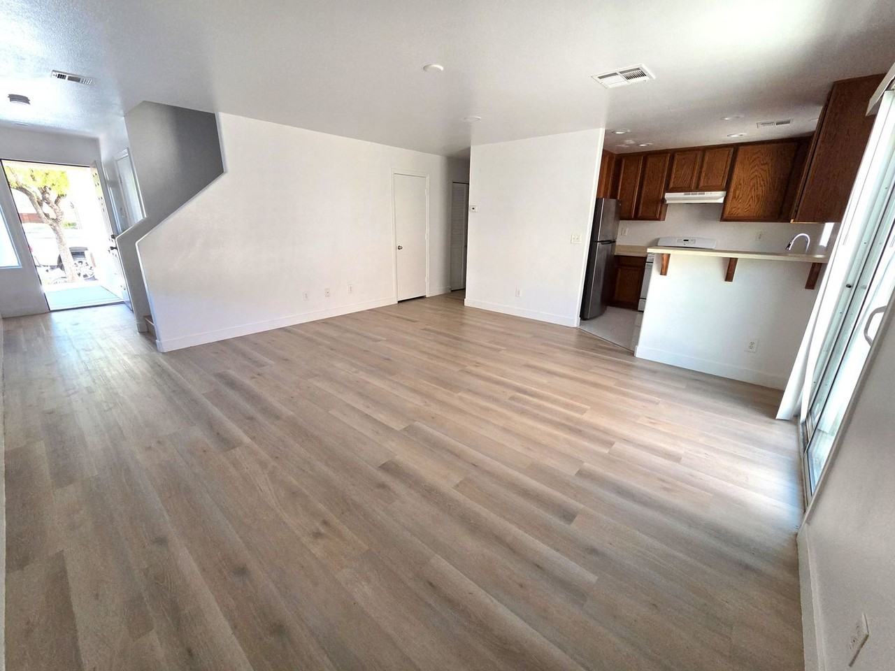 5034 Aesop Ave - Photo 4 of 20