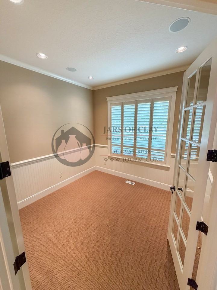 2752 Tukwila Dr - Photo 2 of 45