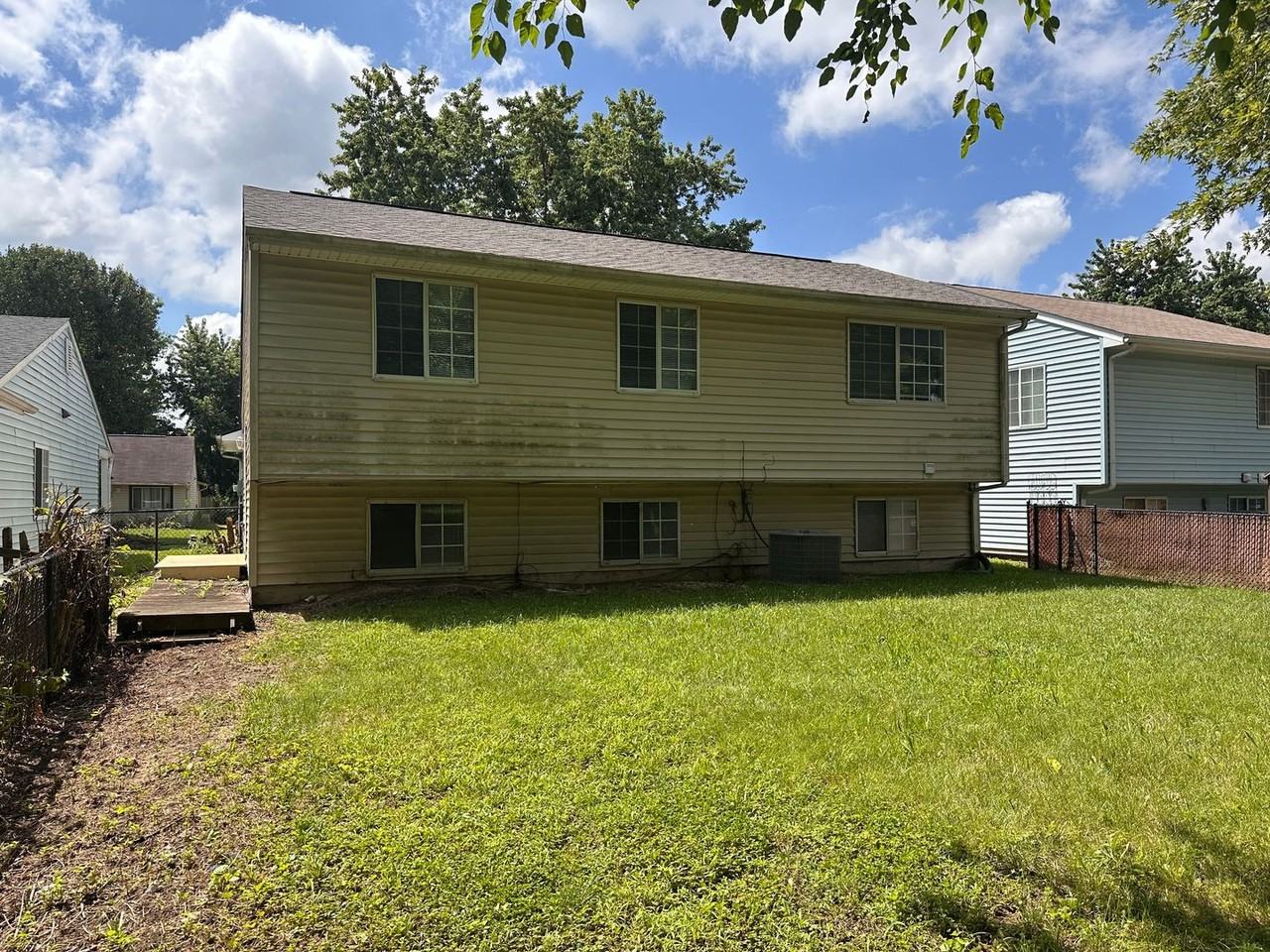 11040 Wismar Dr - Photo 4 of 19