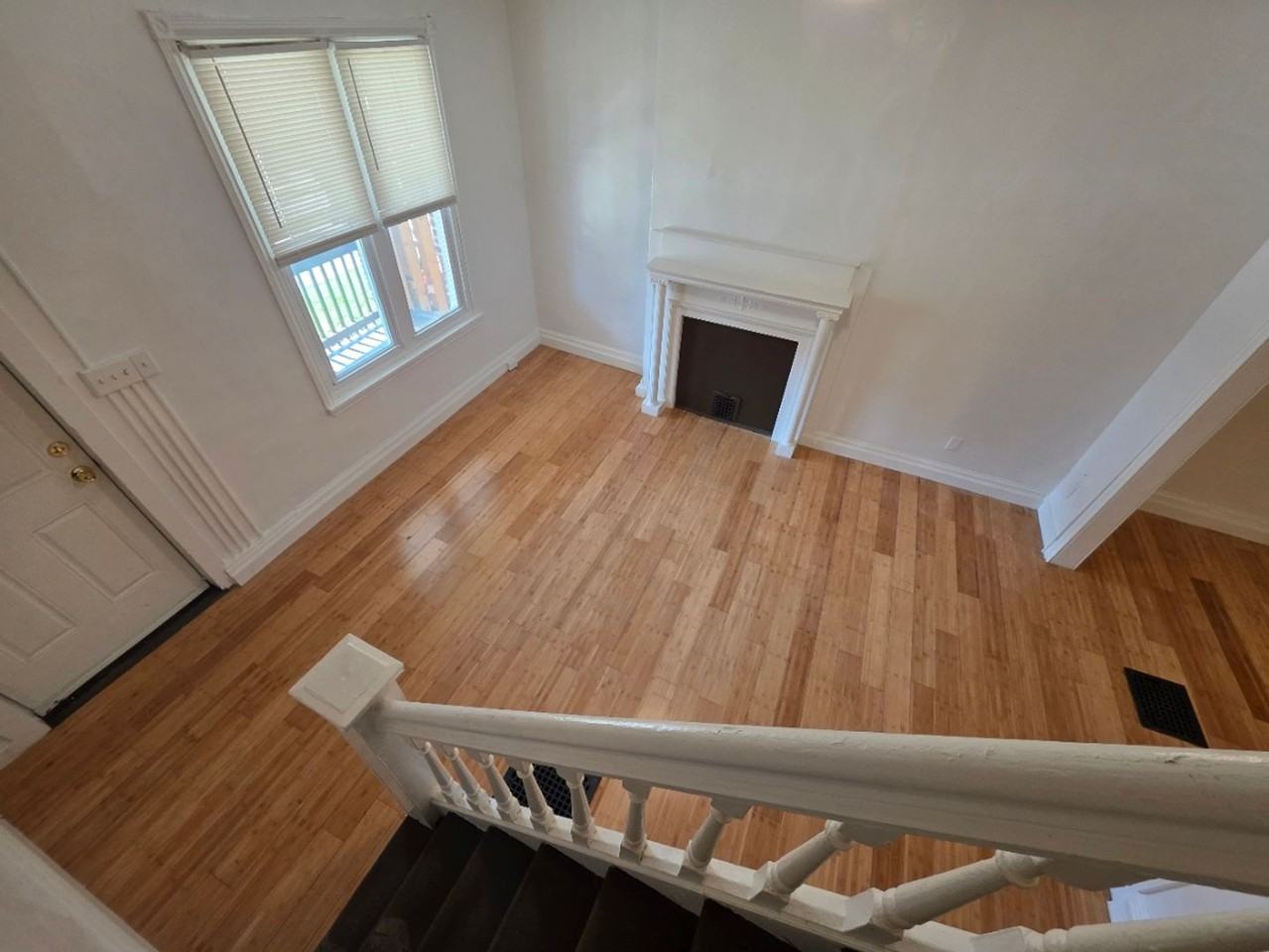 929 E 17th St - Photo 7 of 16