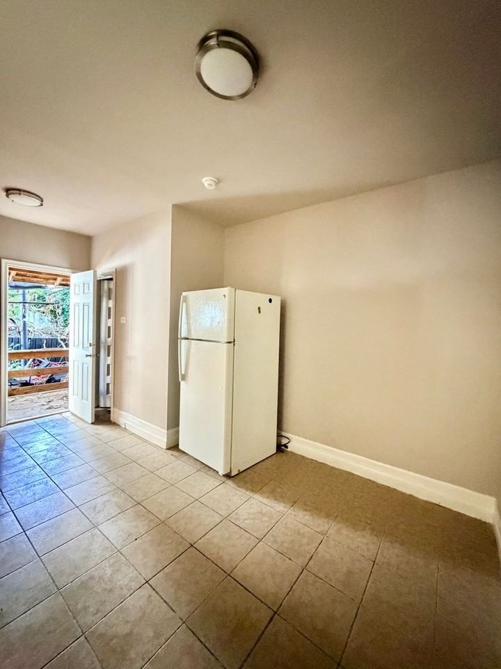 27 N Edgewood St - Photo 3 of 18