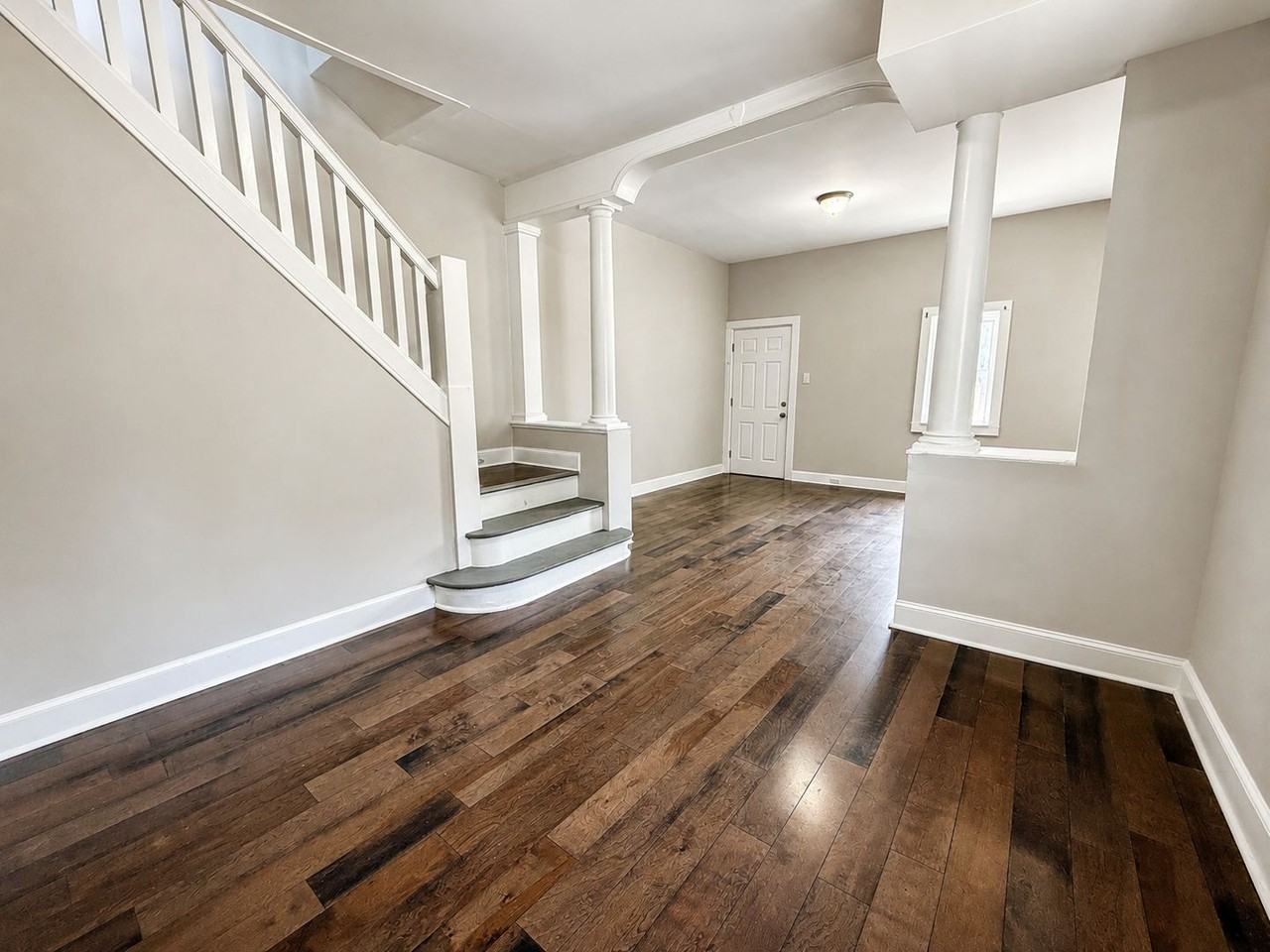 925 W Seltzer St - Photo 5 of 22