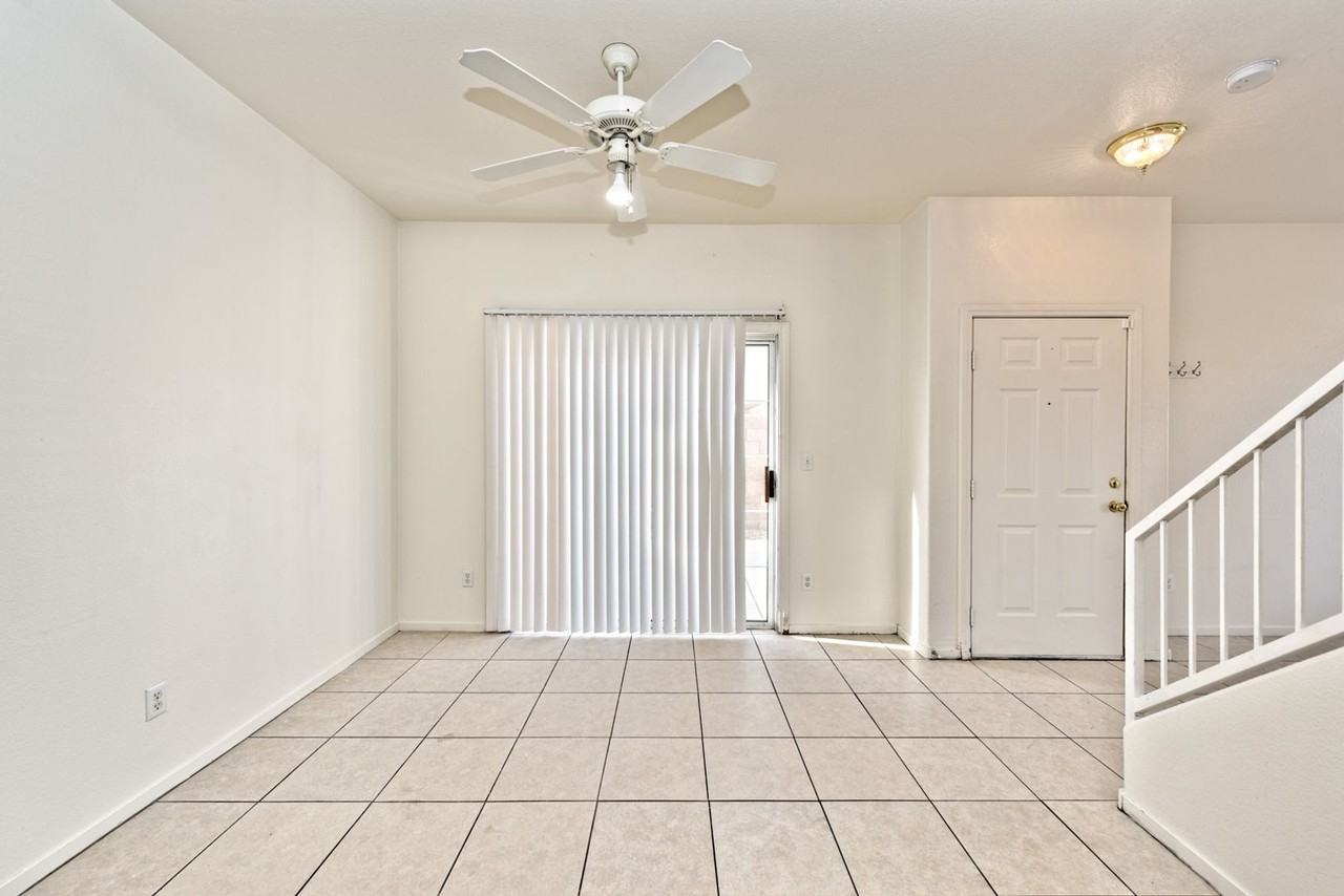 1637 Cave Spring Dr - Photo 5 of 17