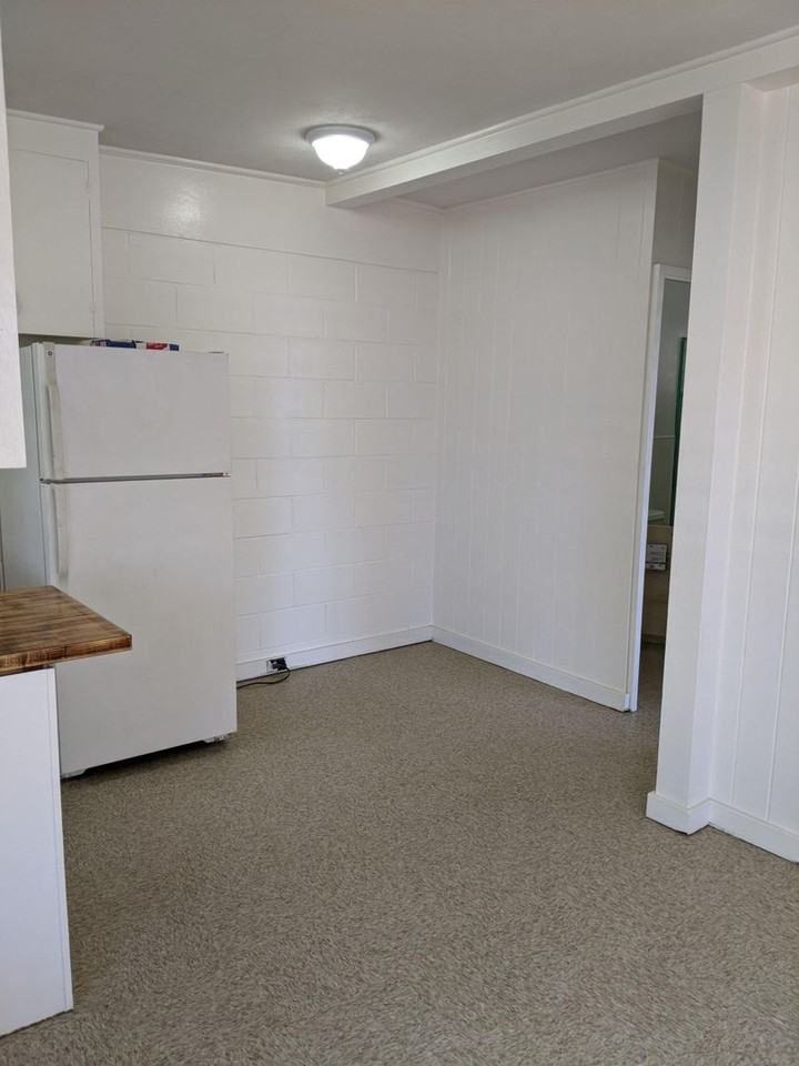 1249 Matlock Ave #H - Photo 3 of 8