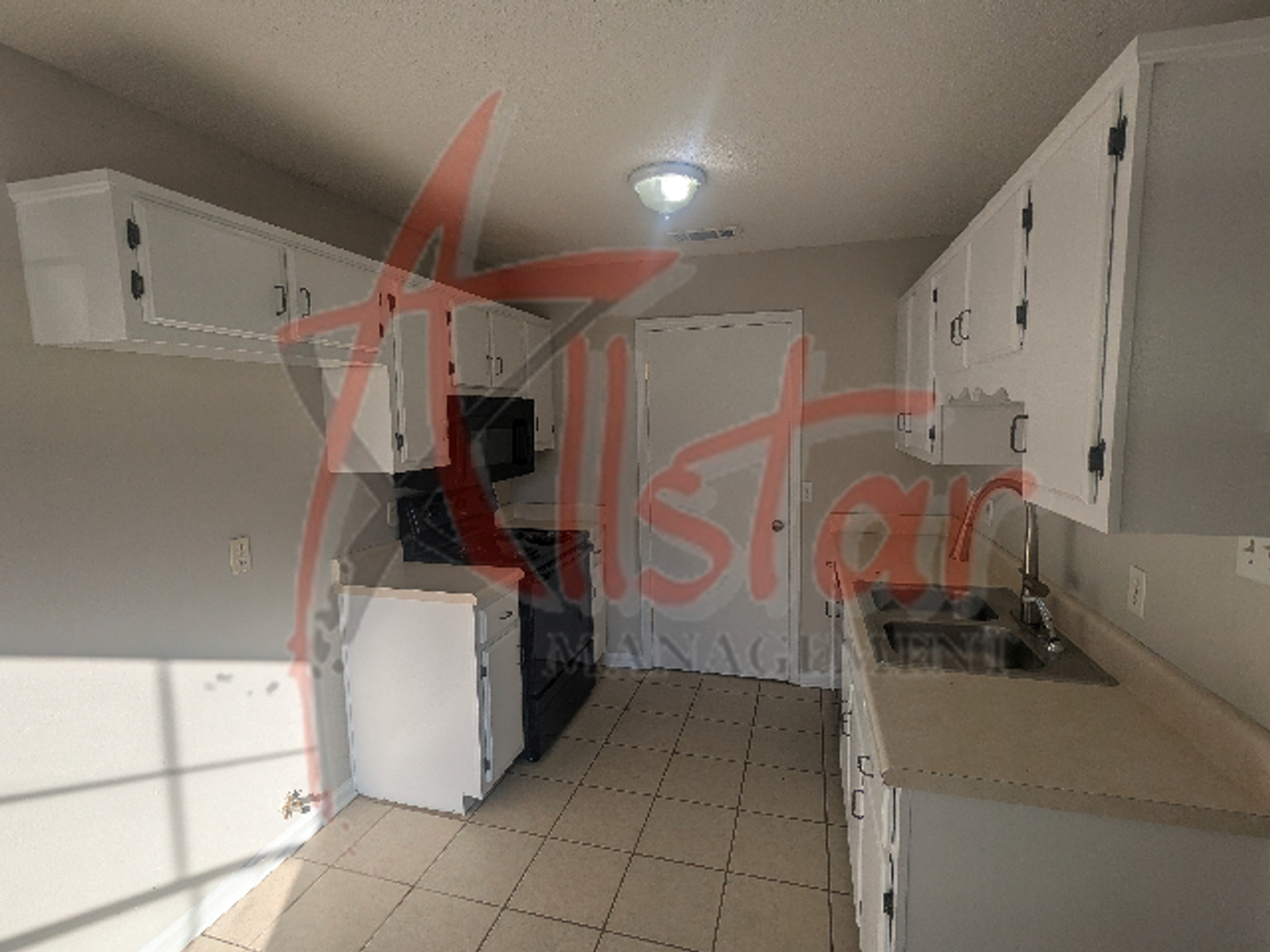 502 Village Cv - Photo 4 of 12
