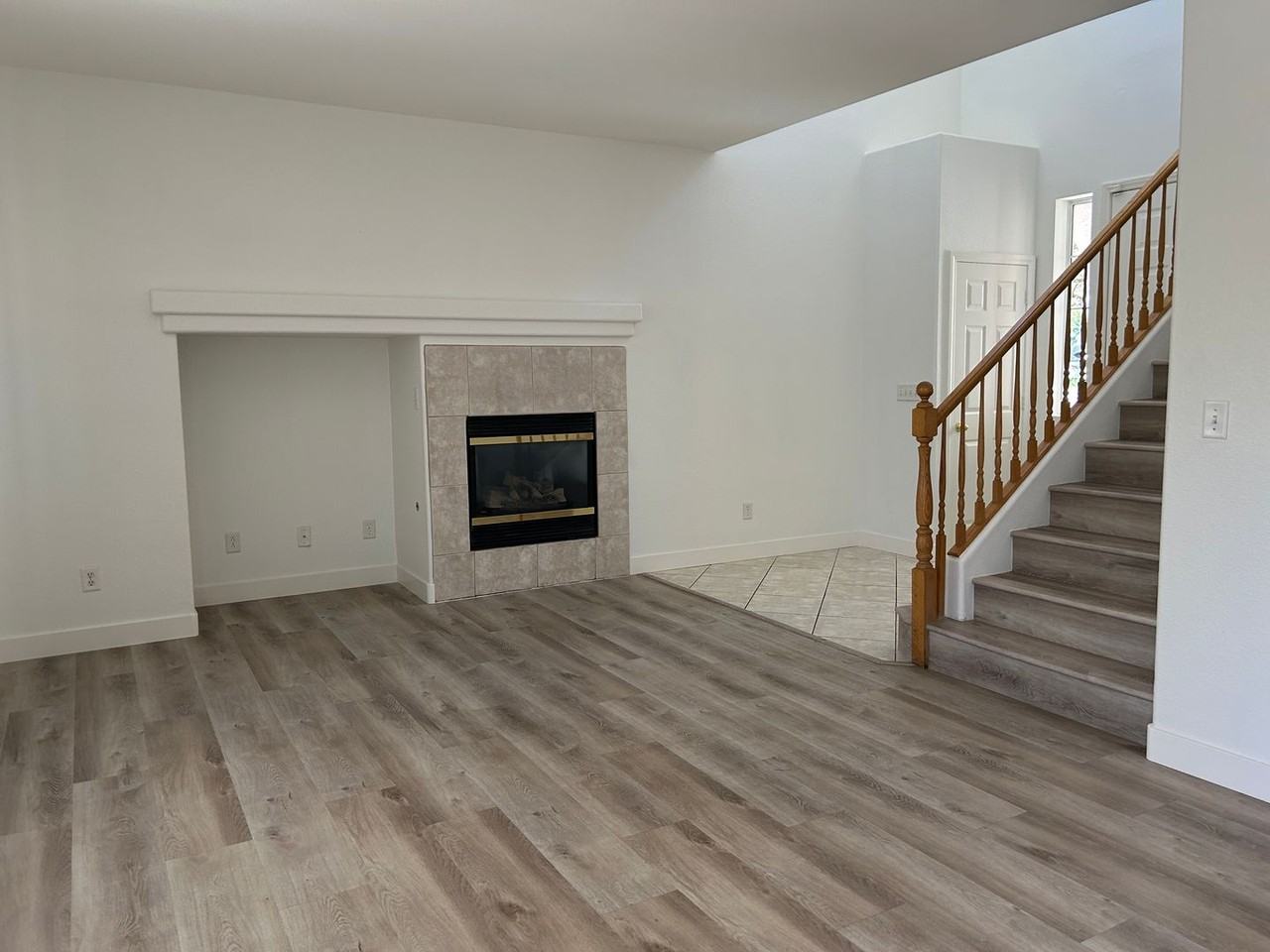 10019 Capistrello Ave - Photo 4 of 24