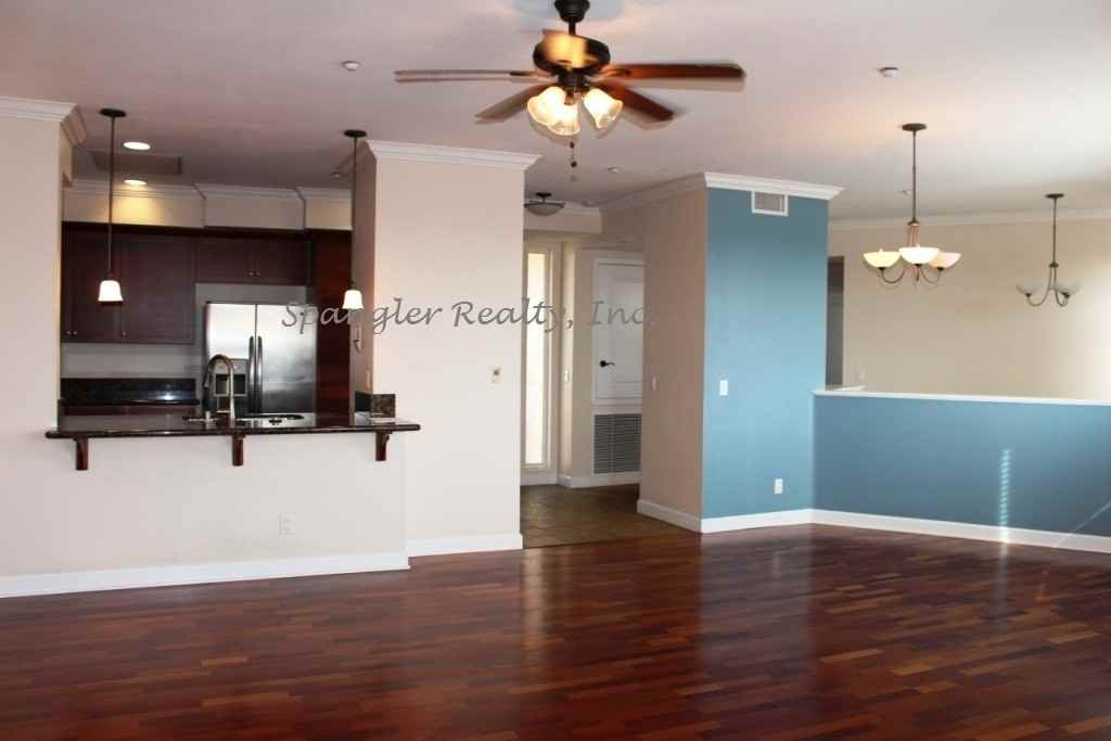553 Laguna Dr - Photo 2 of 20
