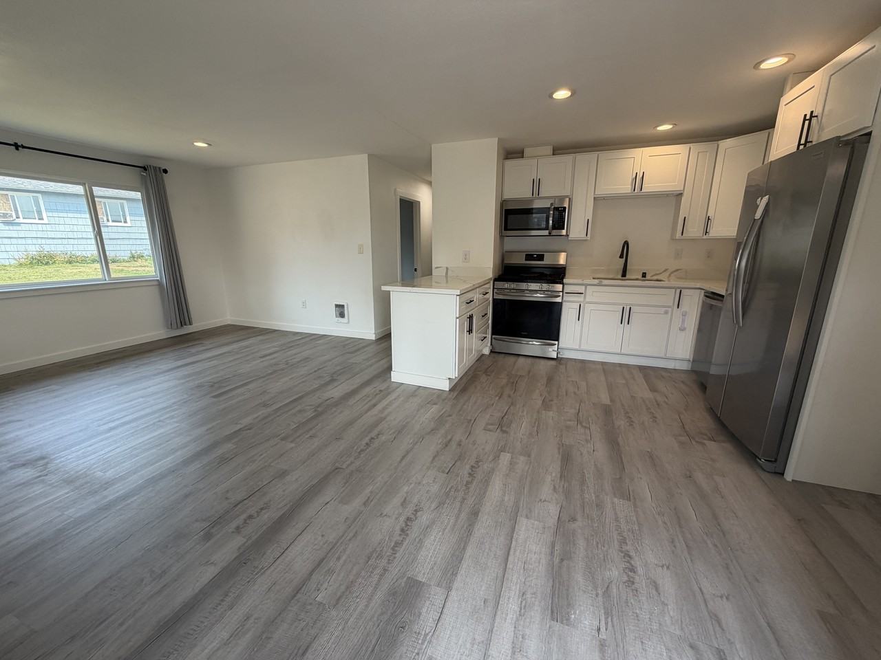 316 Willow St #316 - Photo 2 of 15