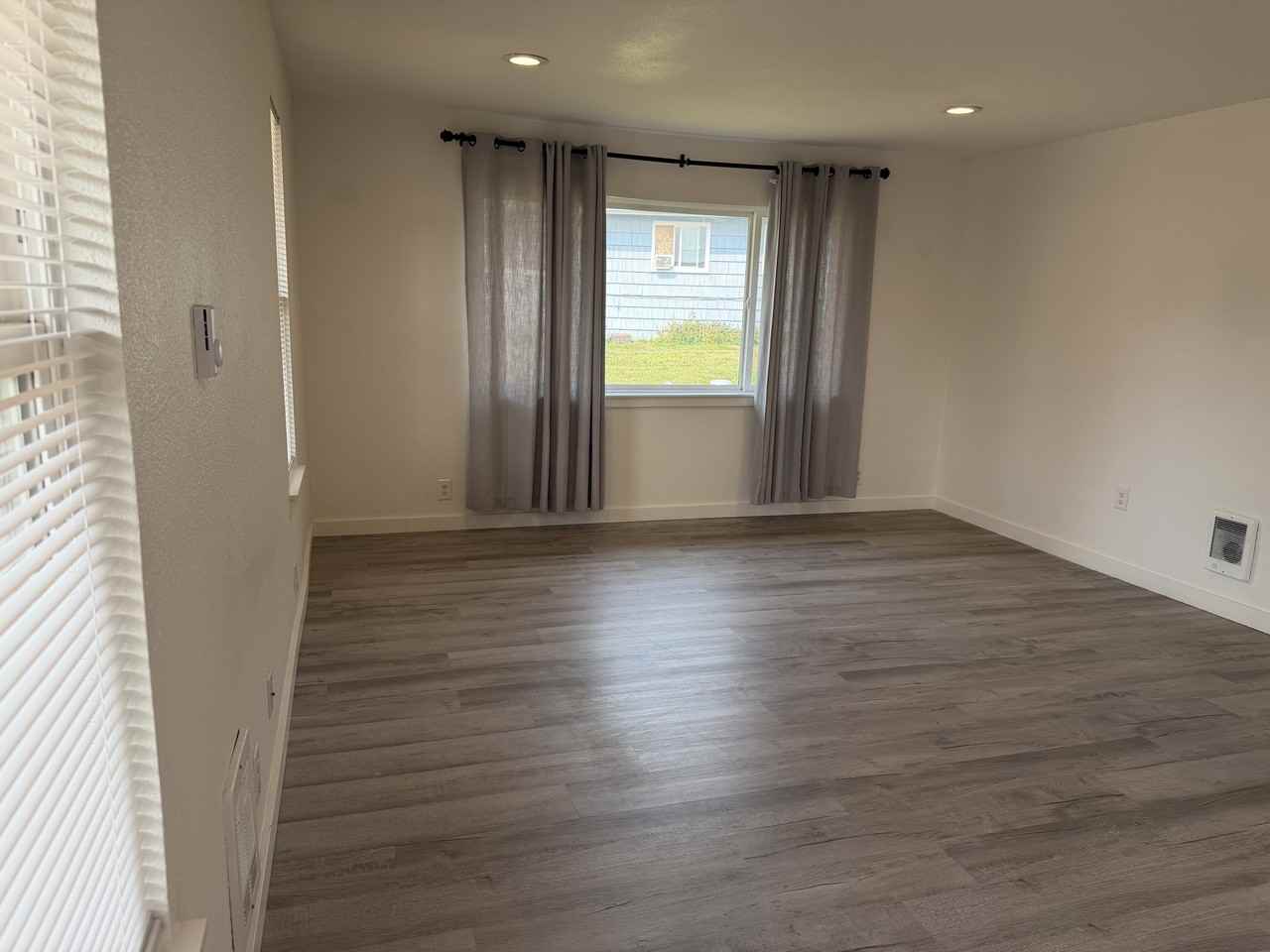 316 Willow St #316 - Photo 4 of 15
