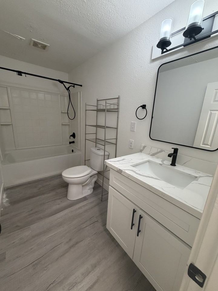 316 Willow St #316 - Photo 7 of 15