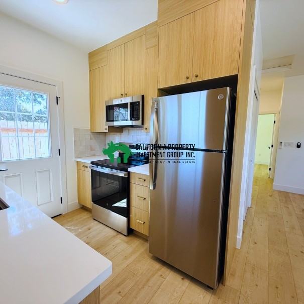 4108 16th Ave #4108 - Photo 5 of 32