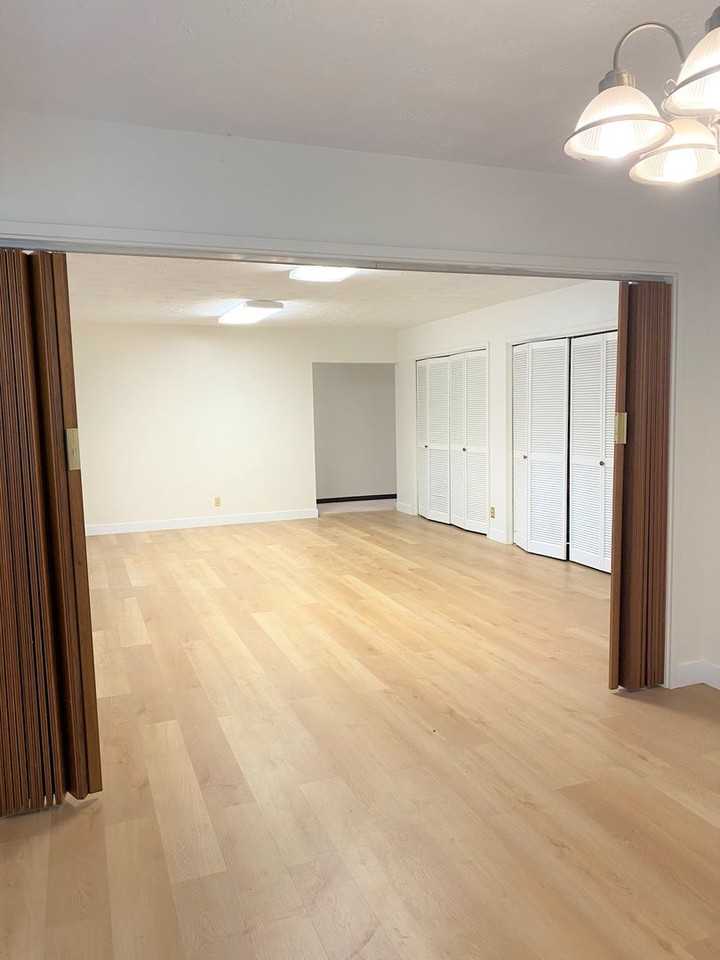 2702 E Manoa Rd - Photo 6 of 18