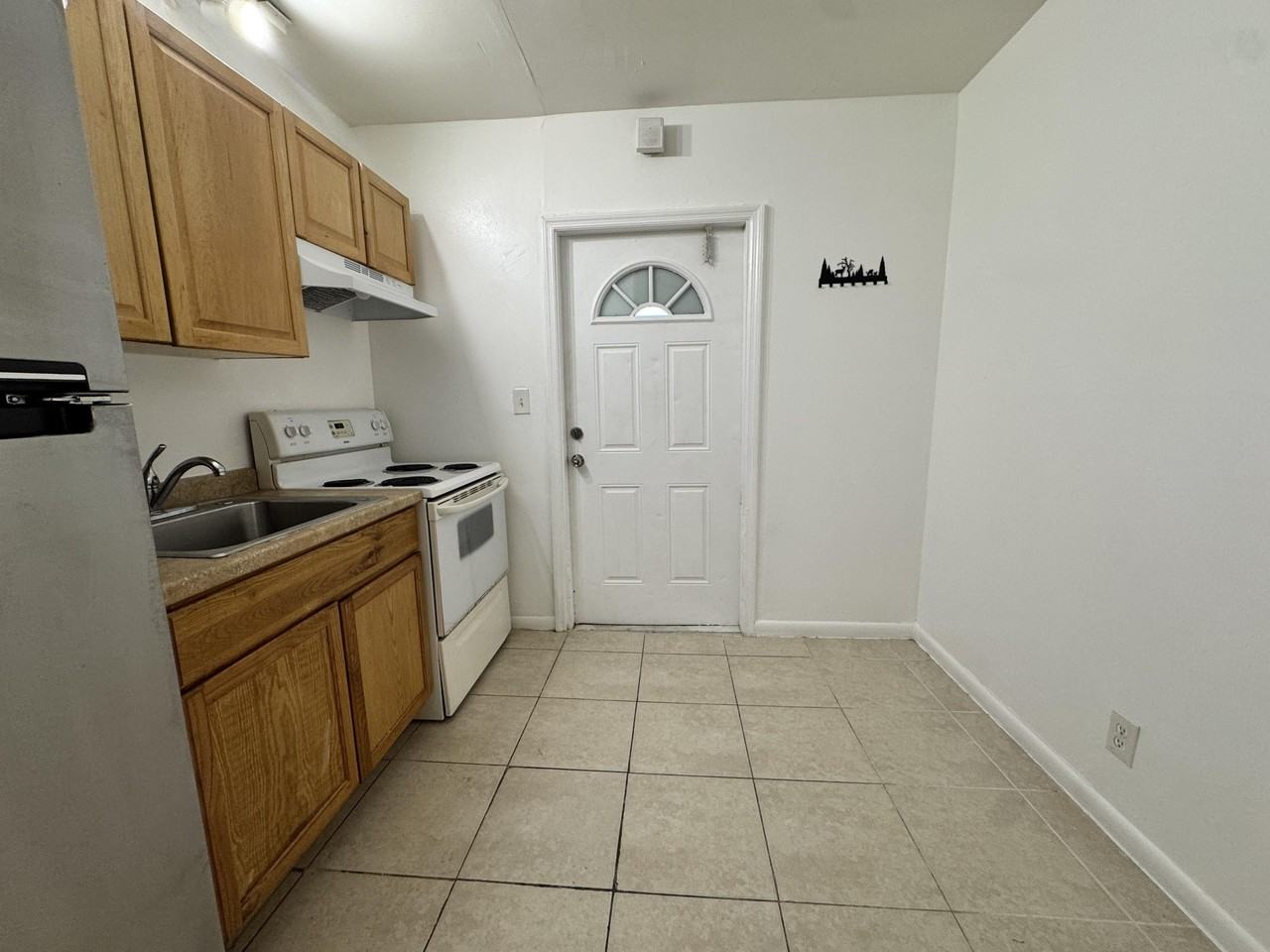 6000 Nw 7th St #16 - Photo 5 of 17