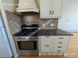 featured image of 998 Broadway #4M
