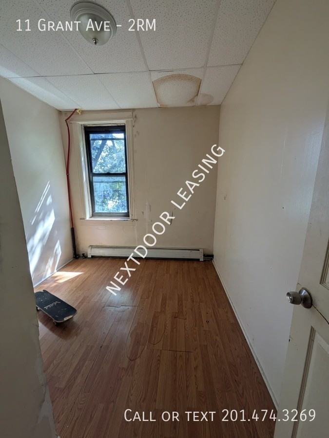 11 Grant Ave #2RM - Photo 6 of 8