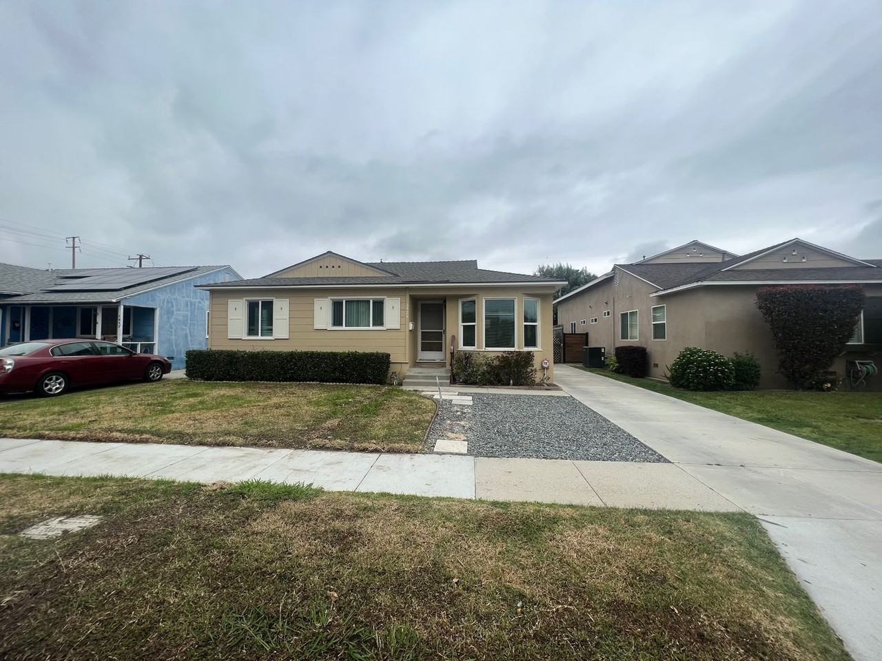 3928 Carfax Ave - Photo 3 of 14