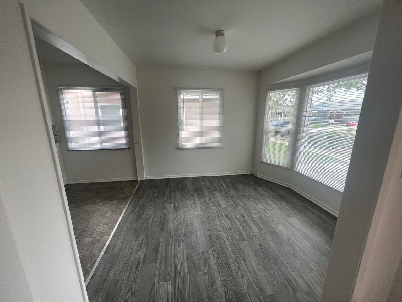 3928 Carfax Ave - Photo 4 of 14