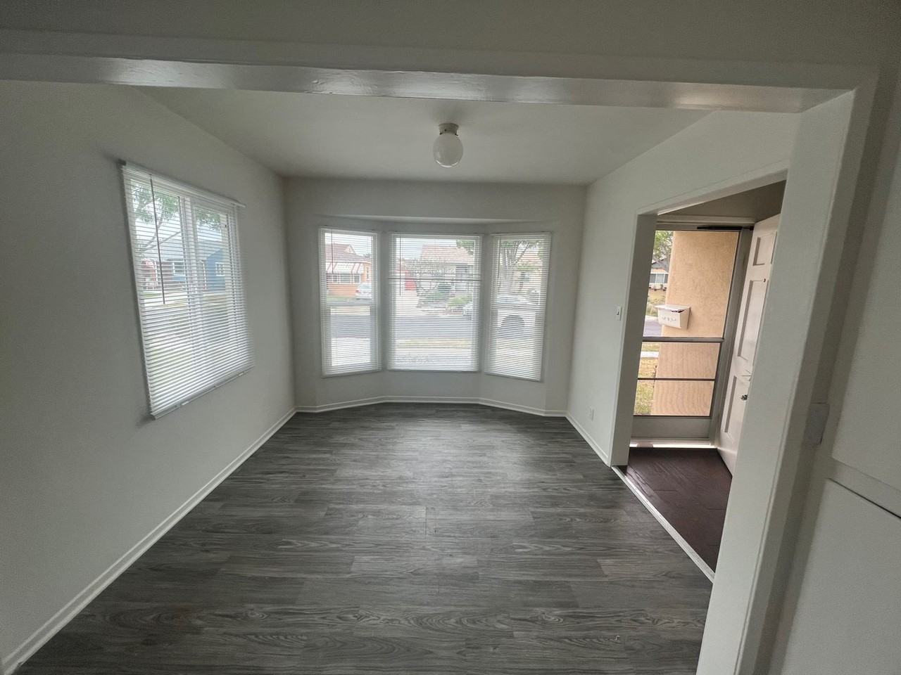 3928 Carfax Ave - Photo 5 of 14