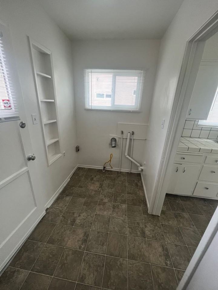 3928 Carfax Ave - Photo 7 of 14