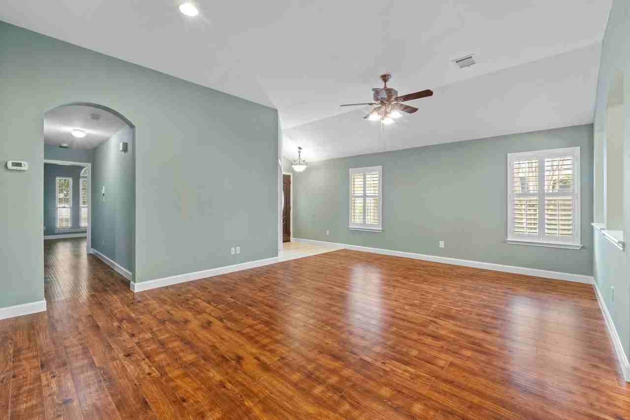 1310 Brighton Bend Ln - Photo 5 of 29