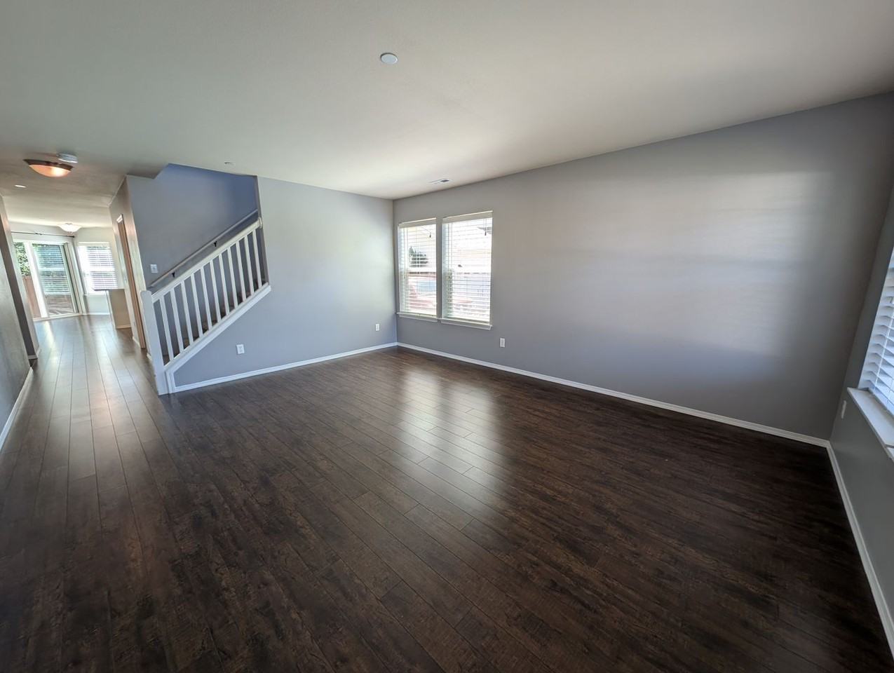 2233 Wallace Loop - Photo 3 of 39